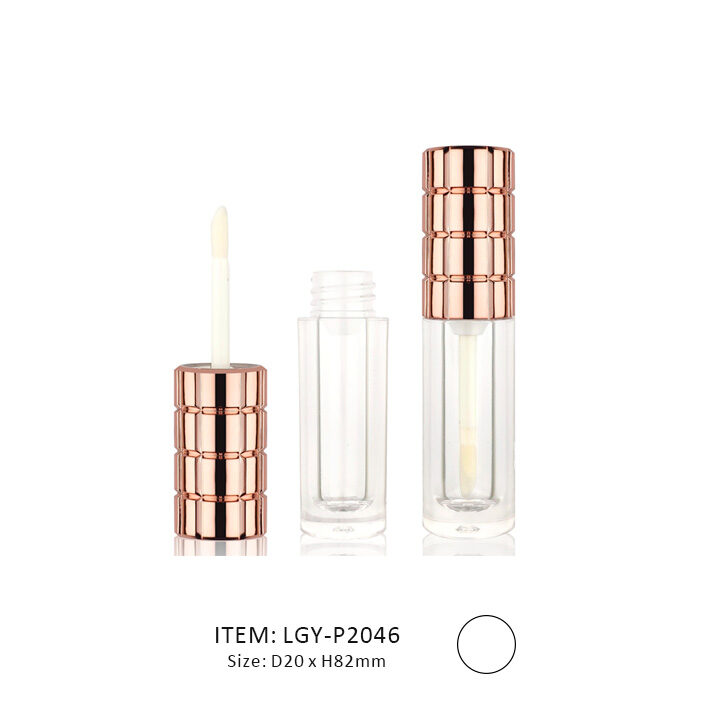Unque Lip Gloss Tube with a ribbed golden cap 