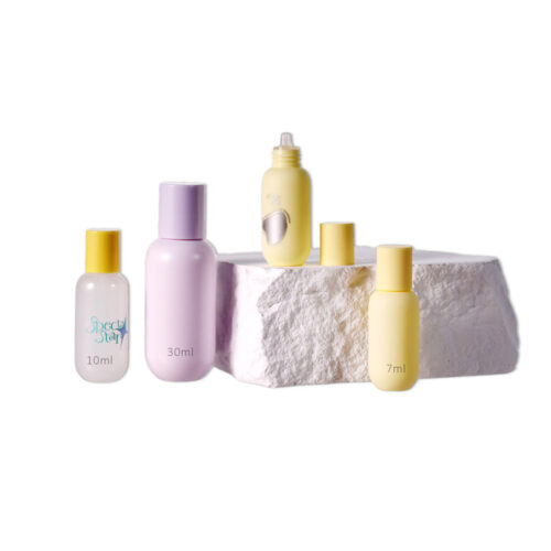 A range of HDPE Boston Round squeezable bottles with insert and cap, as ideal packaging for liquid cosmetics